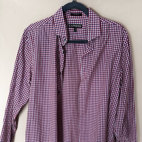 Express button up shirt - Picture 2 of 3